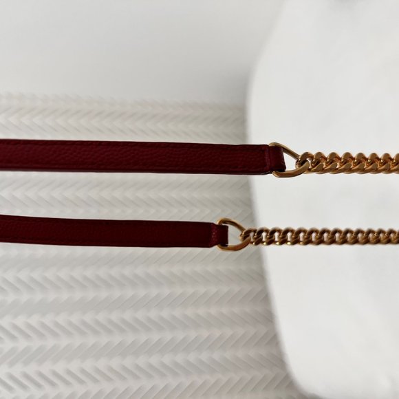 PRELOVED AUTHENTIC SAINT LAURENT CROSSBODY ENVELOPE CHAIN WALLET IN OPYUM RED - Picture 5 of 11